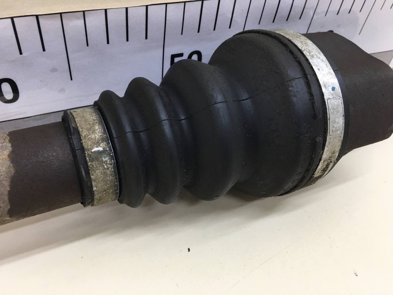 Полуось передняя левая Peugeot 308 2007>