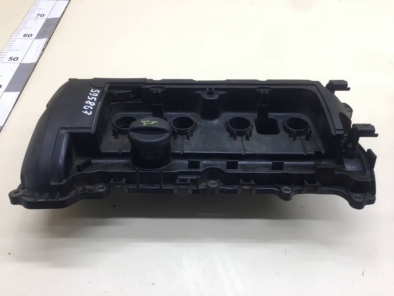 Крышка головки блока (клапанная) Peugeot 308 2007>