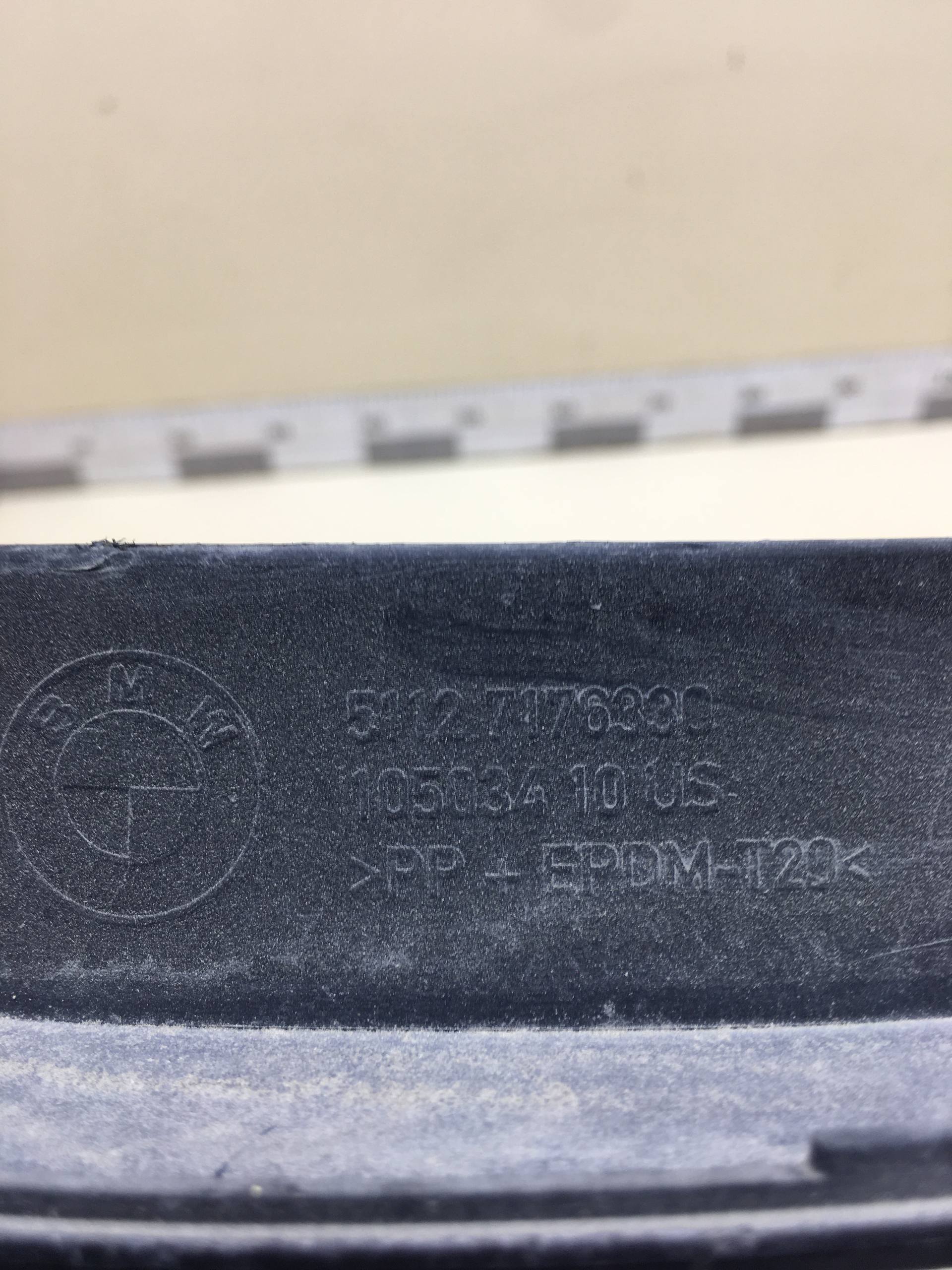 Накладка заднего крыла правого BMW X6 E71 2008-2014