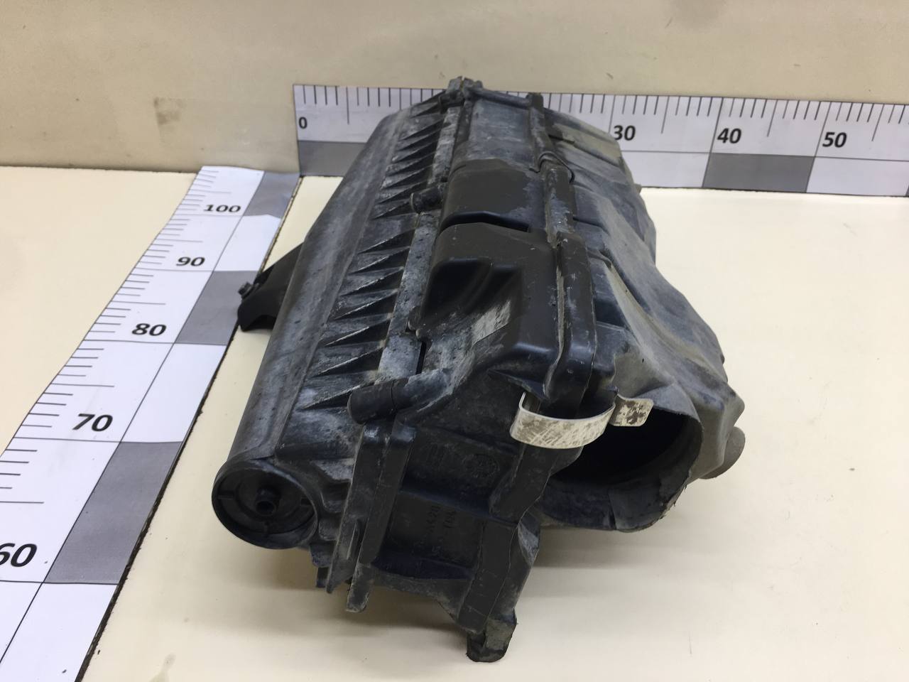 Корпус воздушного фильтра Peugeot 308 2007>