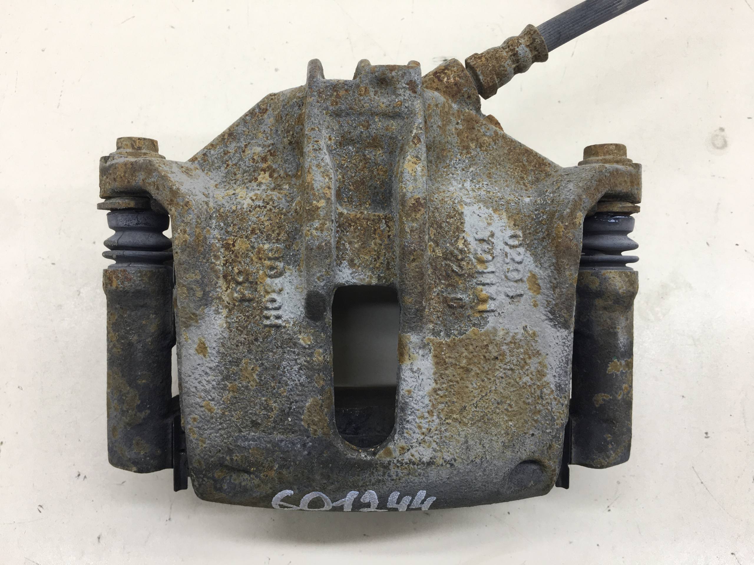 Суппорт передний левый Peugeot 208 2012>