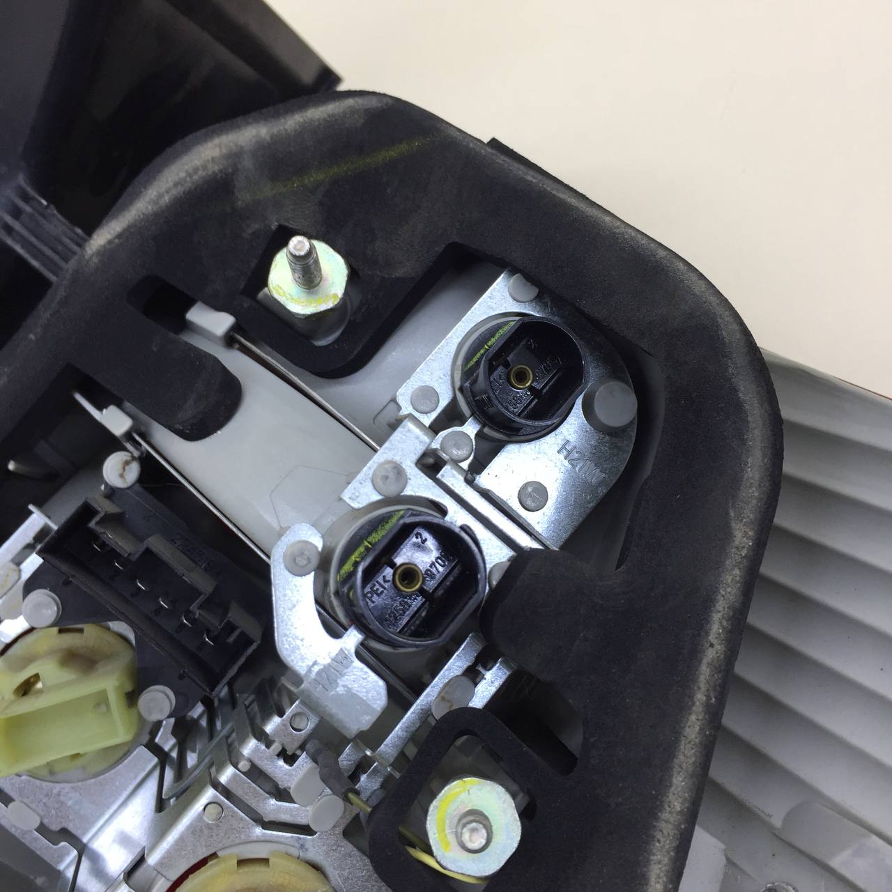 Фонарь задний наружный левый BMW X6 E71 2008-2014